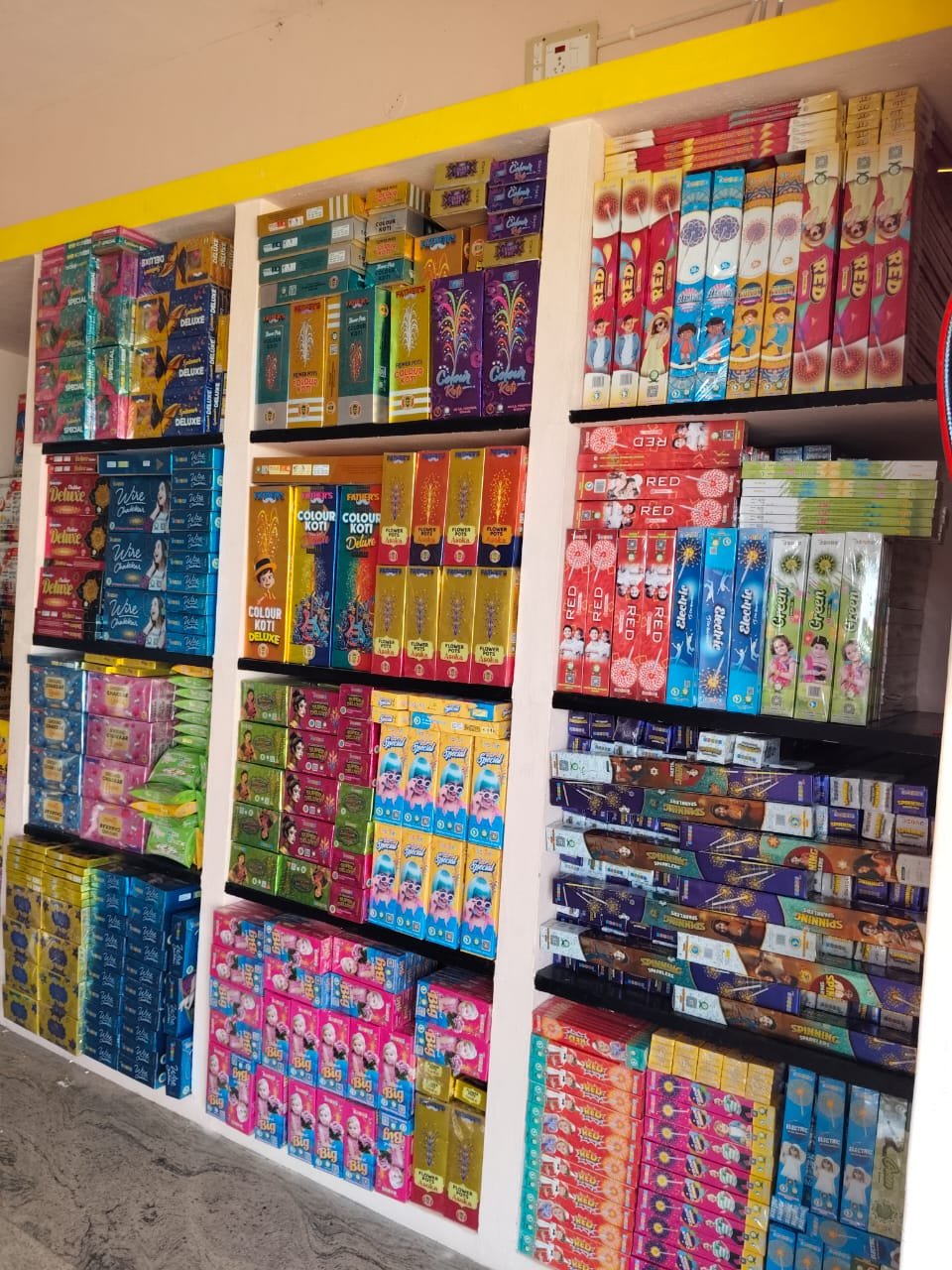 Siddha Crackers Warehouse